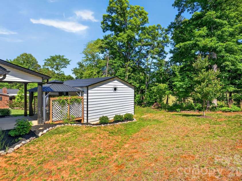 138 Kasler Road, Cowpens, SC 29330.  MLS# CAR4378444, YatesRealty ID 24992. 