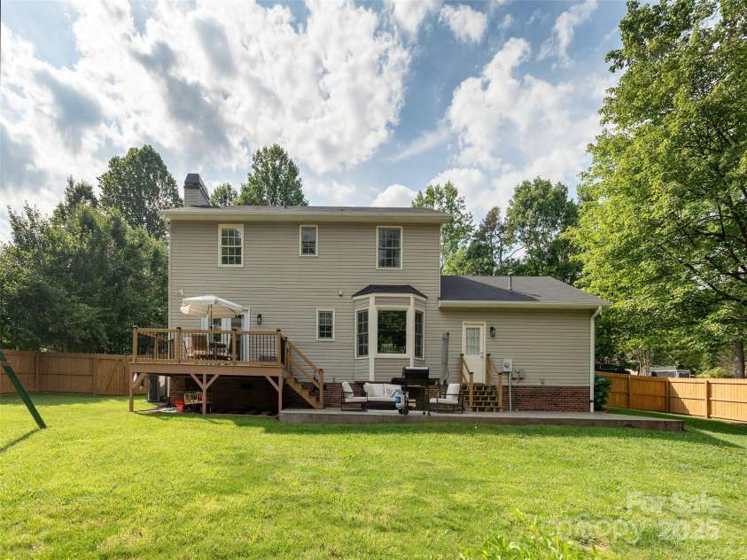 502 Windsor Forest Court, Fletcher, NC 28732.  MLS# CAR4270886, YatesRealty ID 24992. 