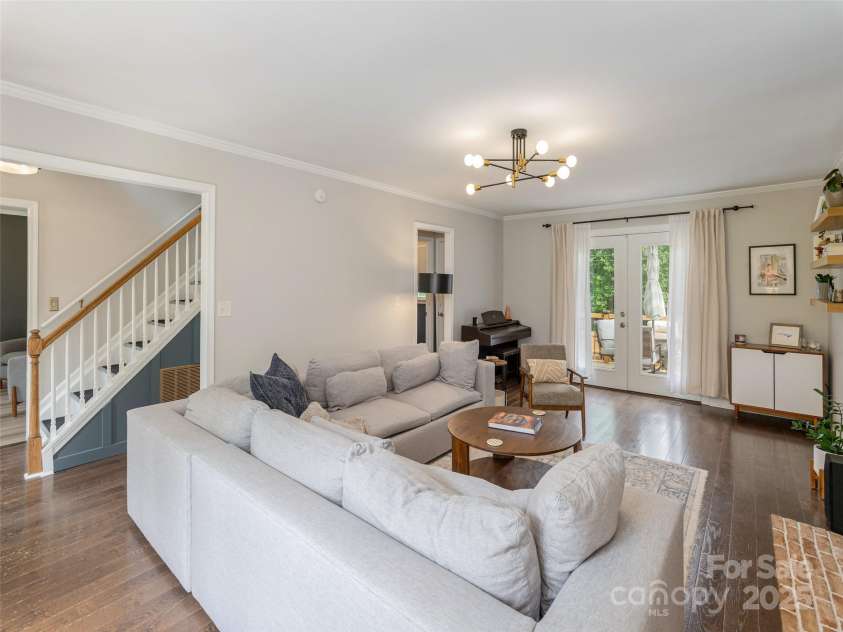 502 Windsor Forest Court, Fletcher, NC 28732.  MLS# CAR4270886, YatesRealty ID 24992. Great Room