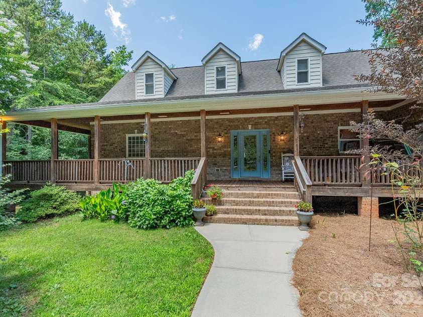 260 River Country Road, Salisbury, NC 28146.  MLS# CAR4274291, YatesRealty ID 24993. 