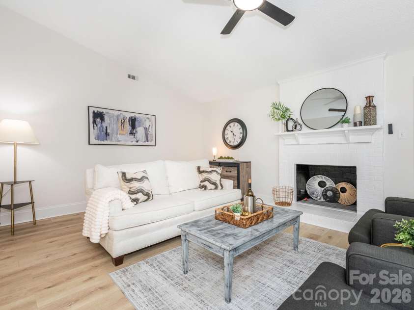 8208 Bluesage Circle, Charlotte, NC 28270.  MLS# CAR4384990, YatesRealty ID 24993. 