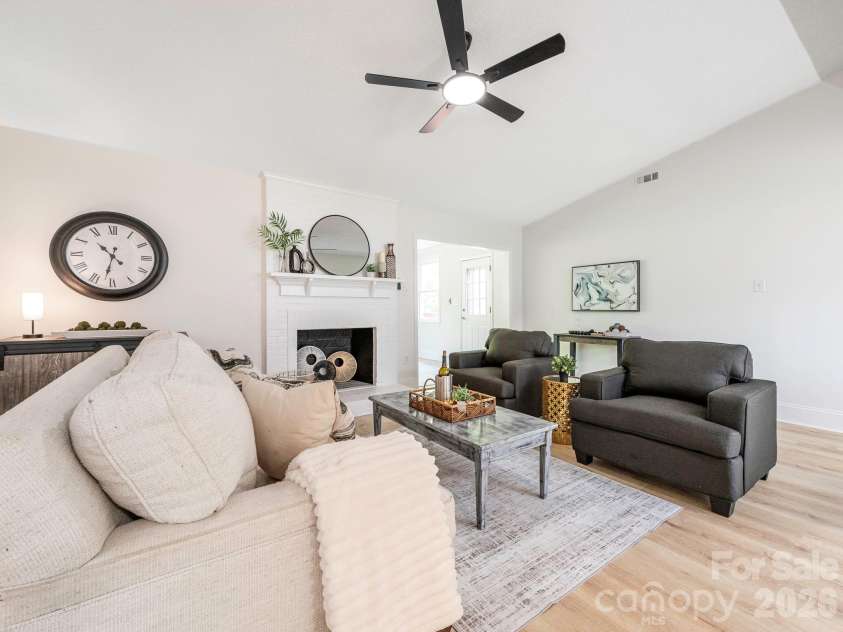 8208 Bluesage Circle, Charlotte, NC 28270.  MLS# CAR4384990, YatesRealty ID 24993. 