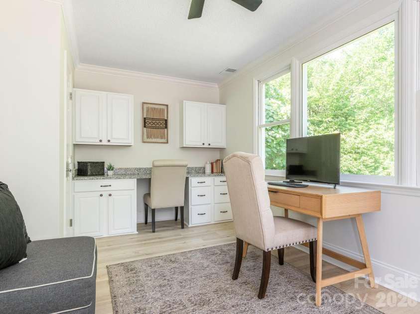 8208 Bluesage Circle, Charlotte, NC 28270.  MLS# CAR4384990, YatesRealty ID 24993. 