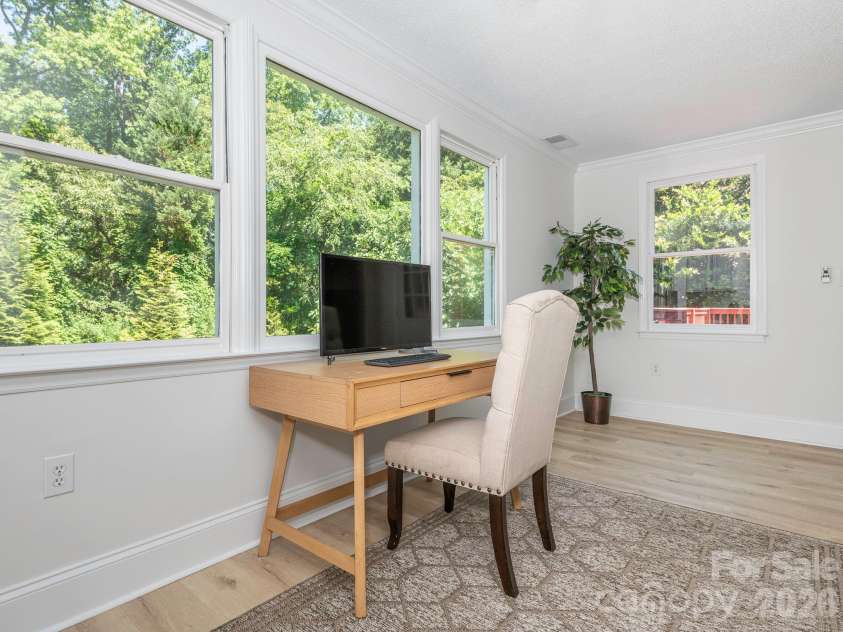8208 Bluesage Circle, Charlotte, NC 28270.  MLS# CAR4384990, YatesRealty ID 24993. 