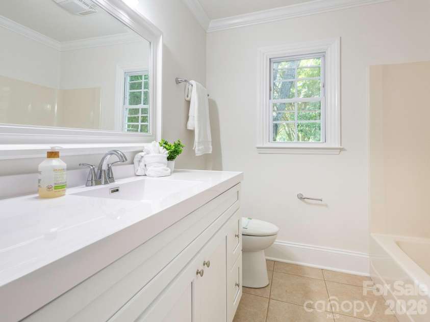 8208 Bluesage Circle, Charlotte, NC 28270.  MLS# CAR4384990, YatesRealty ID 24993. 