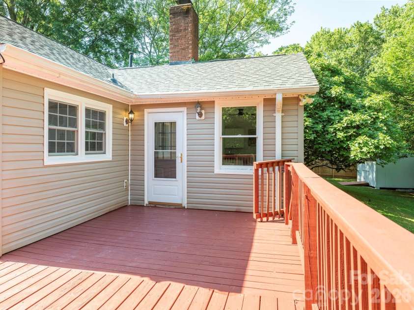 8208 Bluesage Circle, Charlotte, NC 28270.  MLS# CAR4384990, YatesRealty ID 24993. 