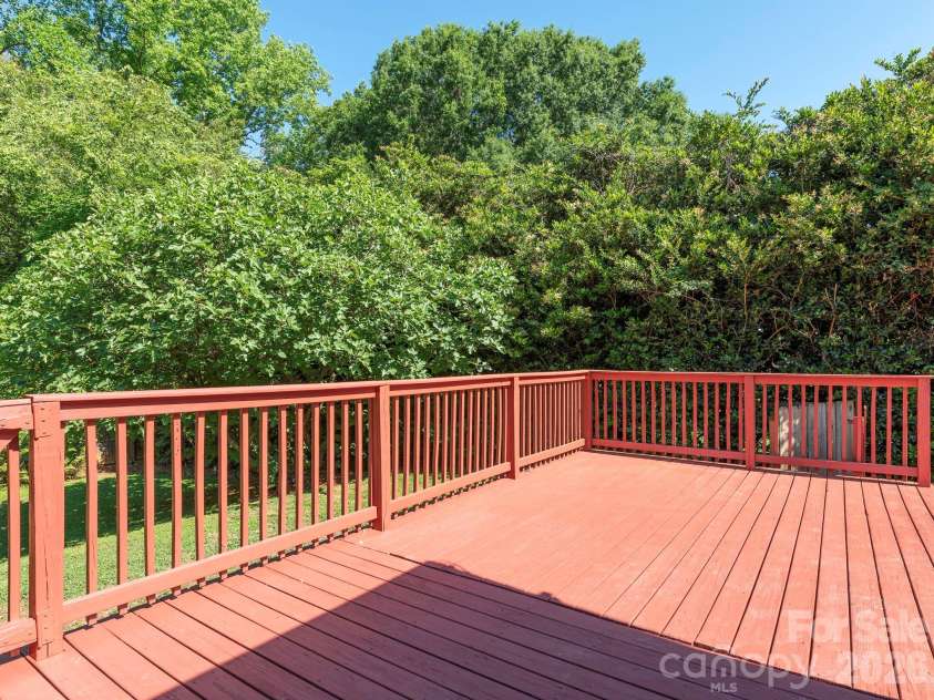 8208 Bluesage Circle, Charlotte, NC 28270.  MLS# CAR4384990, YatesRealty ID 24993. 