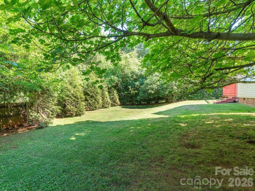 8208 Bluesage Circle, Charlotte, NC 28270.  MLS# CAR4384990, YatesRealty ID 24993. 