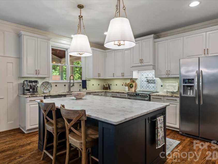 20101 Coachmans Wood Lane, Cornelius, NC 28031.  MLS# CAR4382693, YatesRealty ID 24994. 