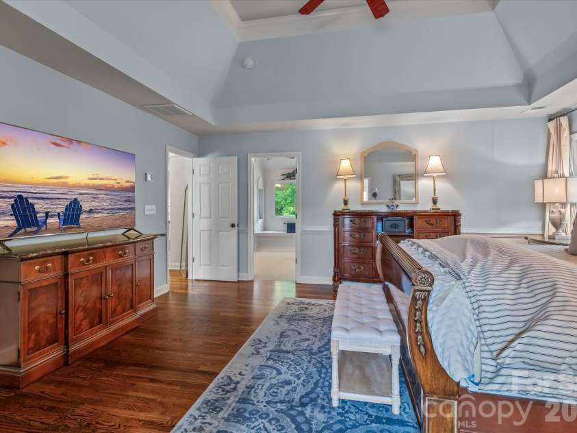 20101 Coachmans Wood Lane, Cornelius, NC 28031.  MLS# CAR4382693, YatesRealty ID 24994. 