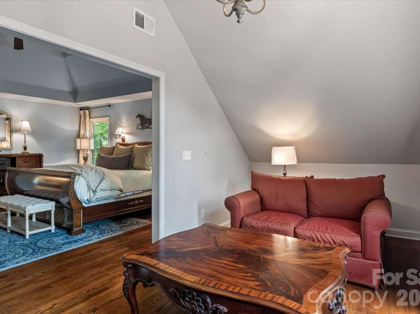 20101 Coachmans Wood Lane, Cornelius, NC 28031.  MLS# CAR4382693, YatesRealty ID 24994. 