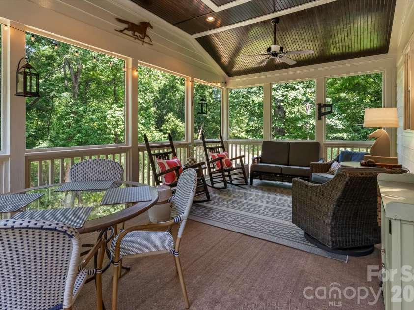 20101 Coachmans Wood Lane, Cornelius, NC 28031.  MLS# CAR4382693, YatesRealty ID 24994. 