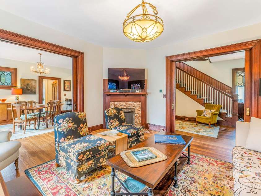 84 Elizabeth Street, Asheville, NC 28801.  MLS# CAR4271079, YatesRealty ID 24994. 