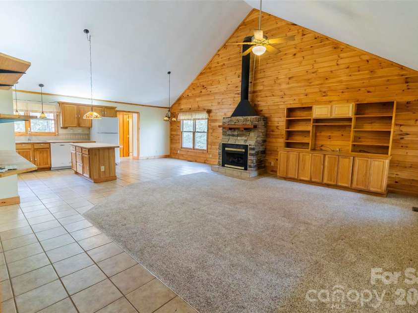 106 Cabin Creek Road, Sylva, NC 28779.  MLS# CAR4368316, YatesRealty ID 24995. 
