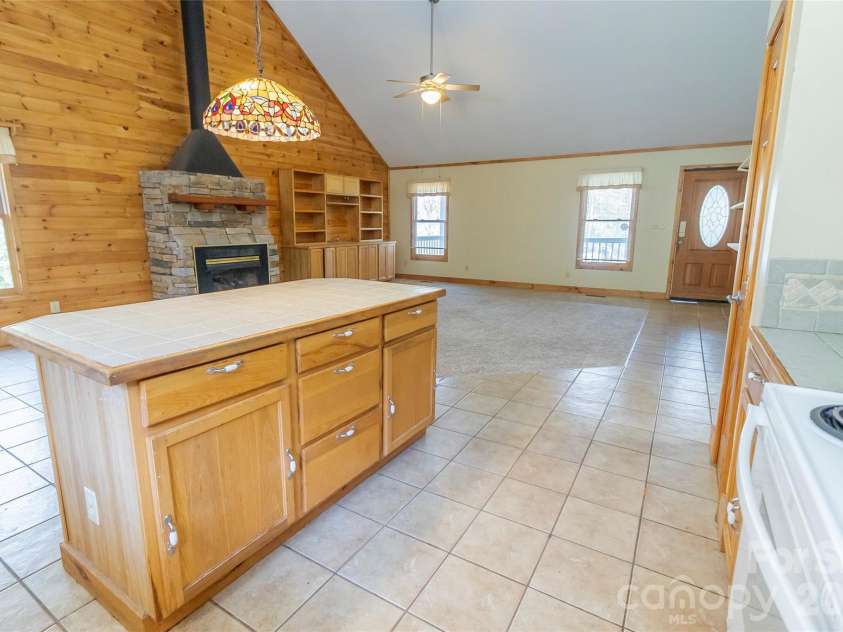 106 Cabin Creek Road, Sylva, NC 28779.  MLS# CAR4368316, YatesRealty ID 24995. 