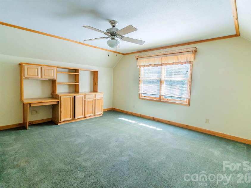 106 Cabin Creek Road, Sylva, NC 28779.  MLS# CAR4368316, YatesRealty ID 24995. 