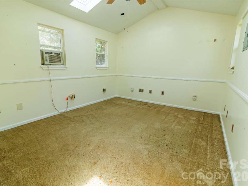 106 Cabin Creek Road, Sylva, NC 28779.  MLS# CAR4368316, YatesRealty ID 24995. 