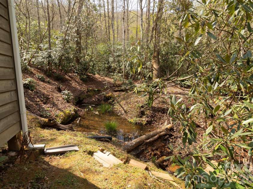 106 Cabin Creek Road, Sylva, NC 28779.  MLS# CAR4368316, YatesRealty ID 24995. 