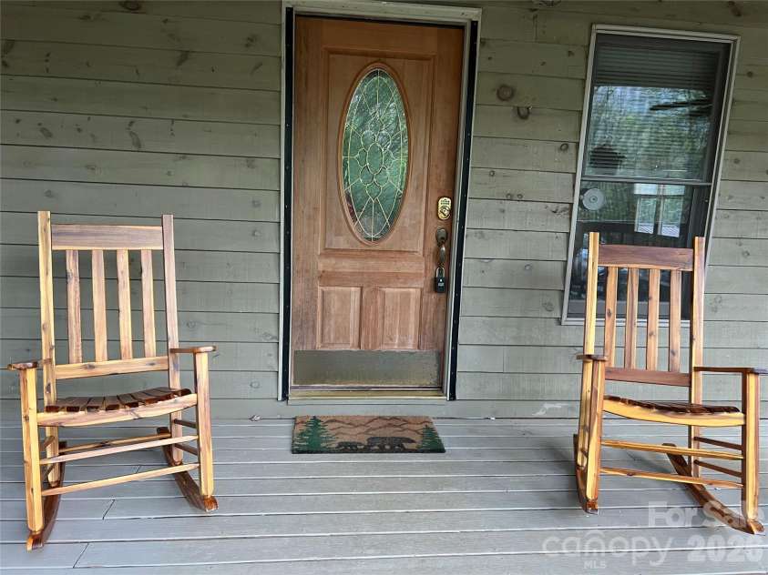 106 Cabin Creek Road, Sylva, NC 28779.  MLS# CAR4368316, YatesRealty ID 24995. 