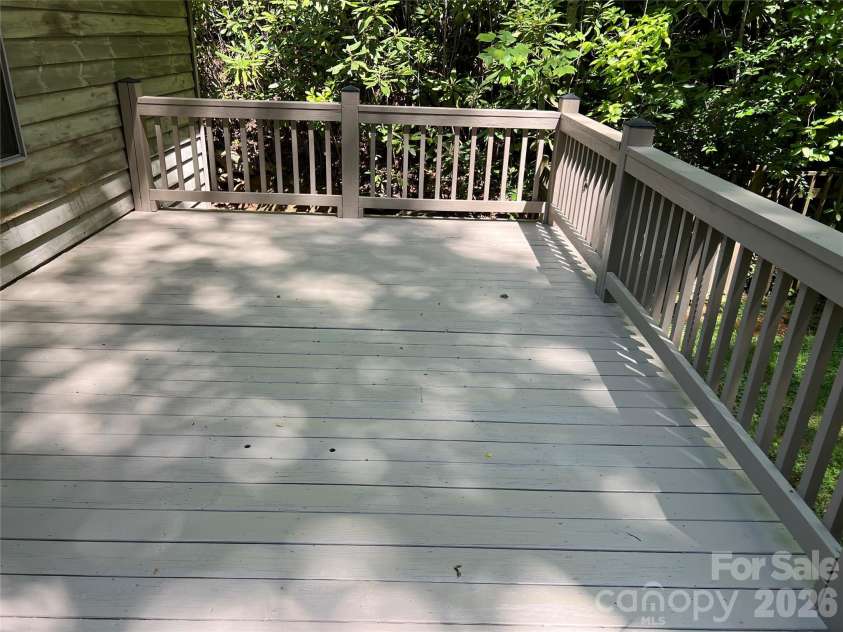 106 Cabin Creek Road, Sylva, NC 28779.  MLS# CAR4368316, YatesRealty ID 24995. 