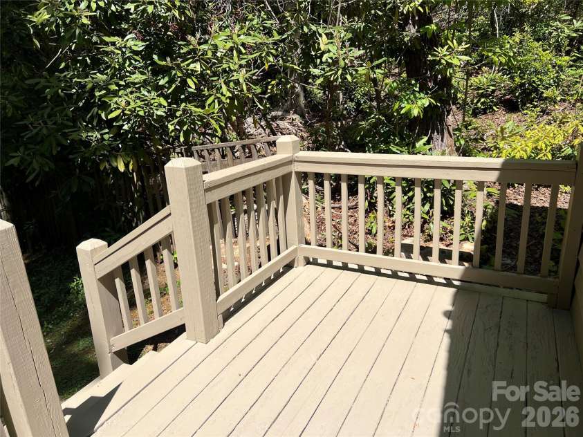 106 Cabin Creek Road, Sylva, NC 28779.  MLS# CAR4368316, YatesRealty ID 24995. 