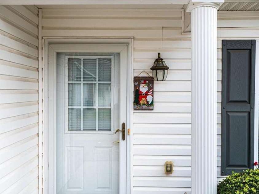 1687 Golden Cedar Lane, Newton, NC 28658.  MLS# CAR4329219, YatesRealty ID 24997. 