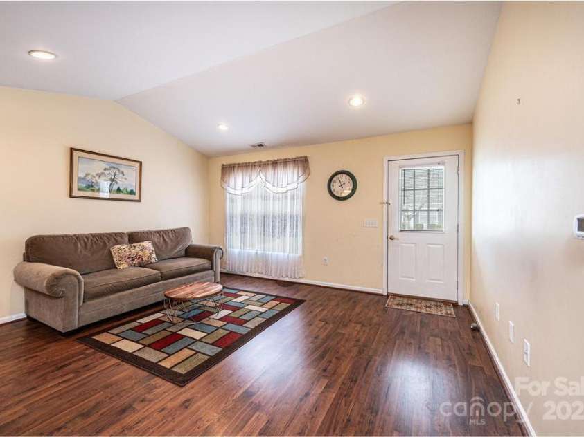 1687 Golden Cedar Lane, Newton, NC 28658.  MLS# CAR4329219, YatesRealty ID 24997. 