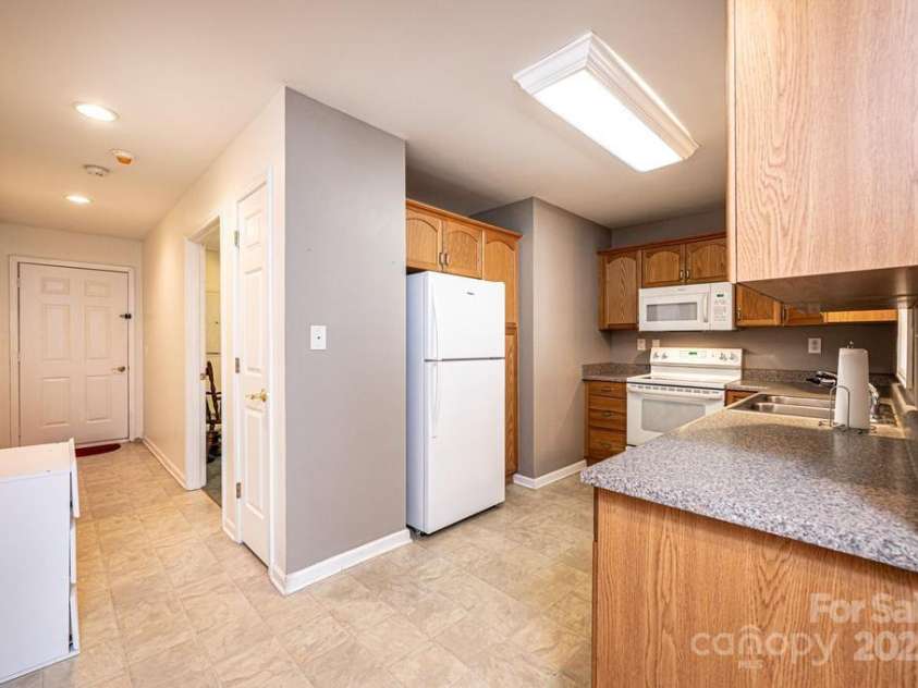 1687 Golden Cedar Lane, Newton, NC 28658.  MLS# CAR4329219, YatesRealty ID 24997. 