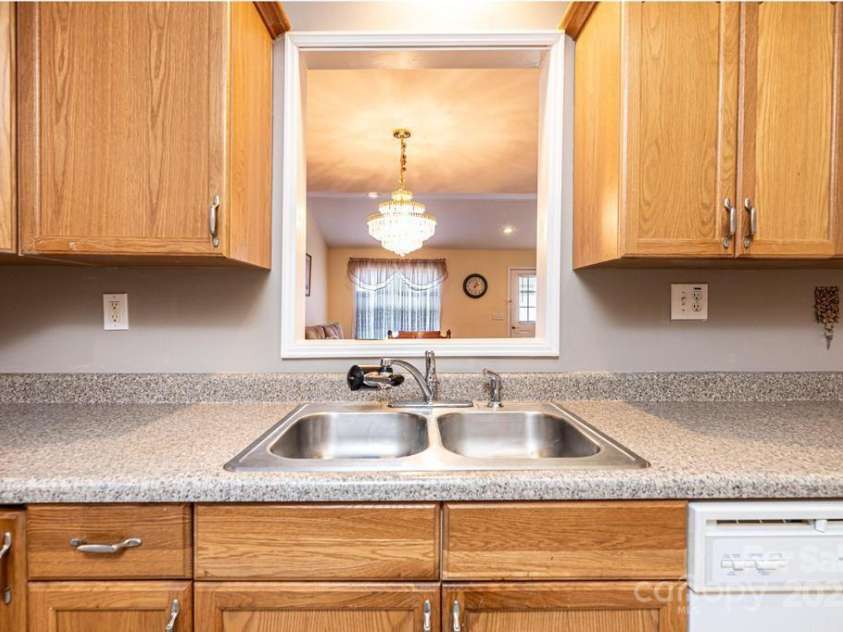 1687 Golden Cedar Lane, Newton, NC 28658.  MLS# CAR4329219, YatesRealty ID 24997. 