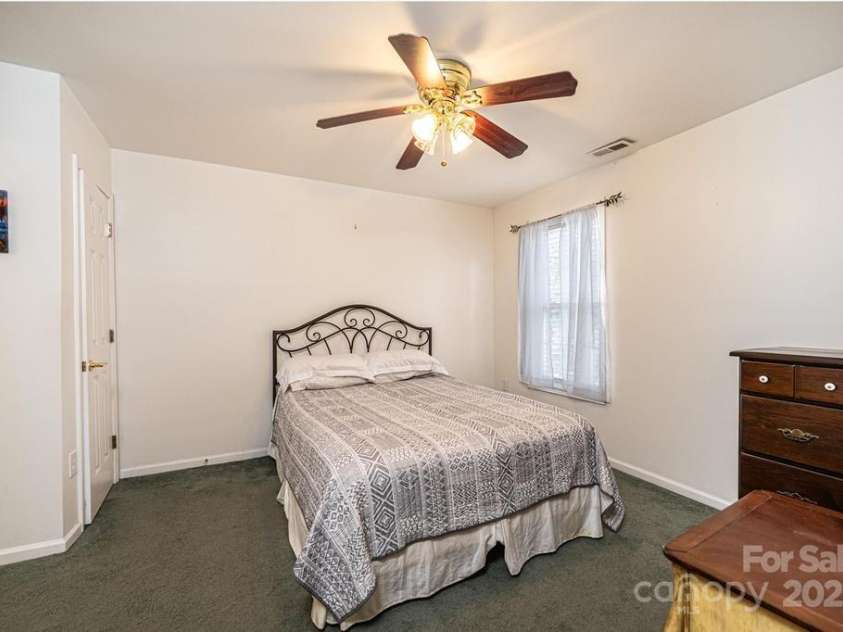 1687 Golden Cedar Lane, Newton, NC 28658.  MLS# CAR4329219, YatesRealty ID 24997. 