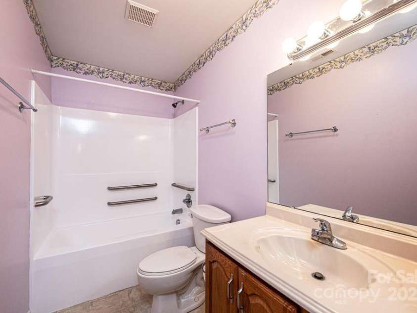 1687 Golden Cedar Lane, Newton, NC 28658.  MLS# CAR4329219, YatesRealty ID 24997. 