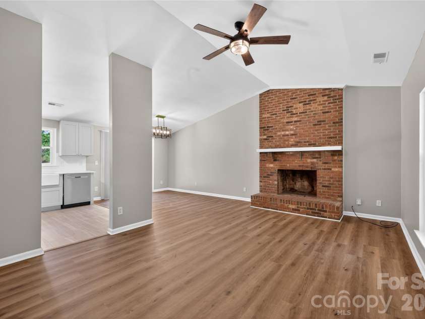 5911 Morninglow Court, Charlotte, NC 28212.  MLS# CAR4382746, YatesRealty ID 24998. 