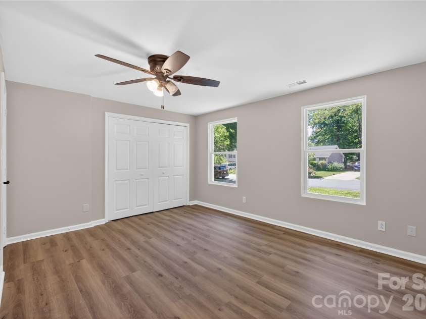 5911 Morninglow Court, Charlotte, NC 28212.  MLS# CAR4382746, YatesRealty ID 24998. 