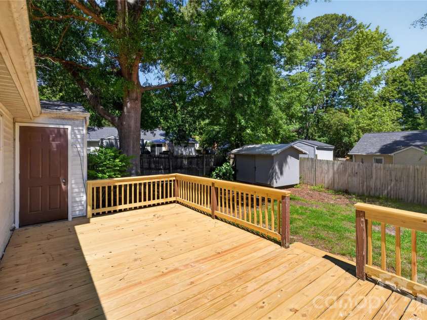 5911 Morninglow Court, Charlotte, NC 28212.  MLS# CAR4382746, YatesRealty ID 24998. 
