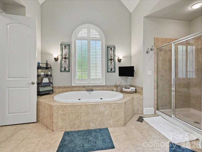 17146 Harcombe Drive, Charlotte, NC 28277.  MLS# CAR4382338, YatesRealty ID 24999. 