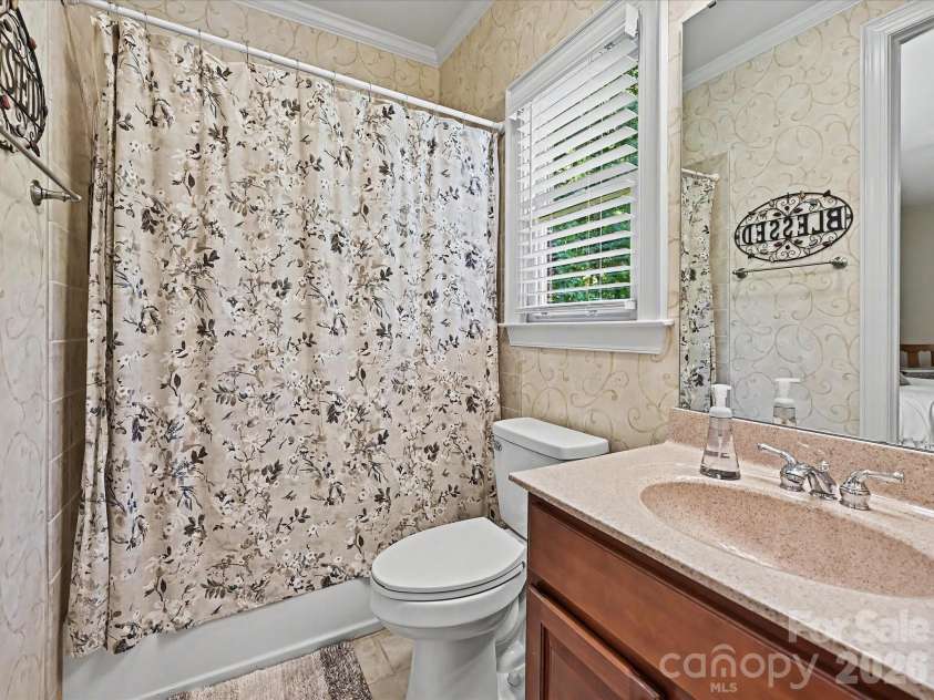17146 Harcombe Drive, Charlotte, NC 28277.  MLS# CAR4382338, YatesRealty ID 24999. 