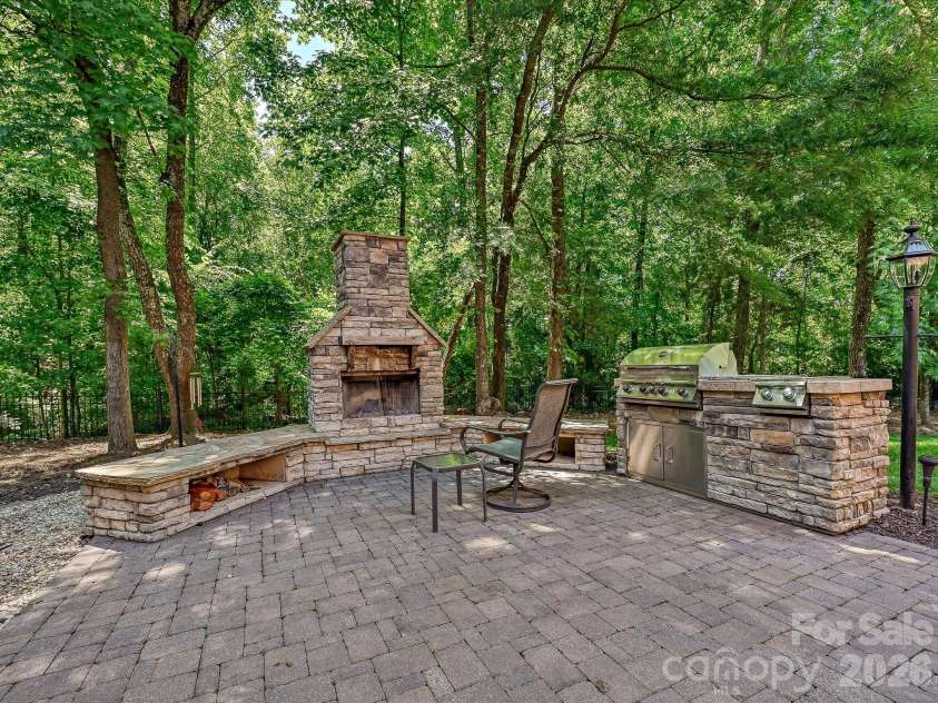 17146 Harcombe Drive, Charlotte, NC 28277.  MLS# CAR4382338, YatesRealty ID 24999. 