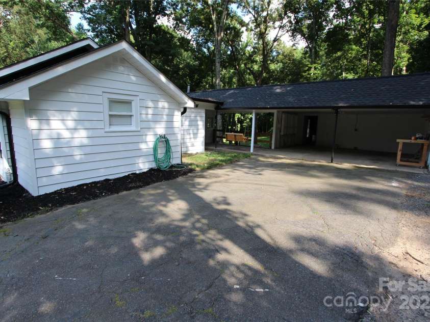 1257 Reese Roach Road, Rock Hill, SC 29730.  MLS# CAR4276630, YatesRealty ID 25. 