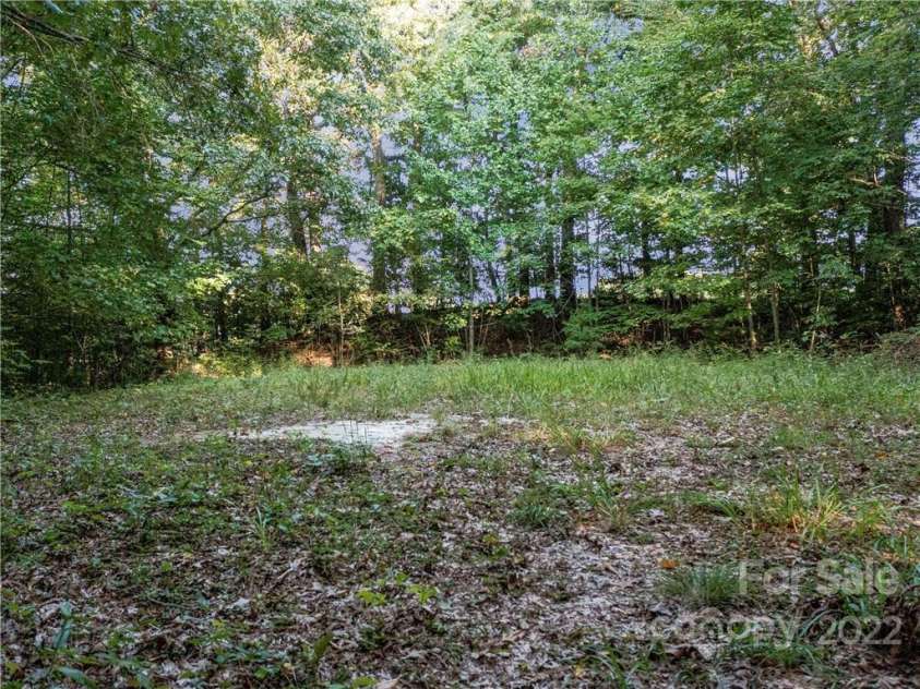 8, 50 and 200 CC Farm Road, Burnsville, NC 28714.  MLS# CAR3878074, YatesRealty ID 25. 