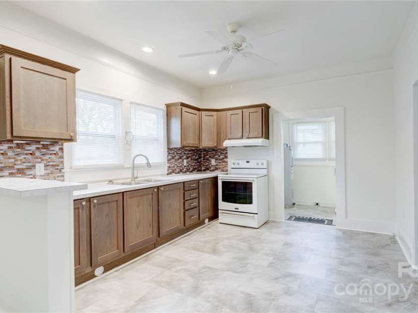 1003 Cannon Boulevard, Kannapolis, NC 28083.  MLS# CAR4326780, YatesRealty ID 2500. 