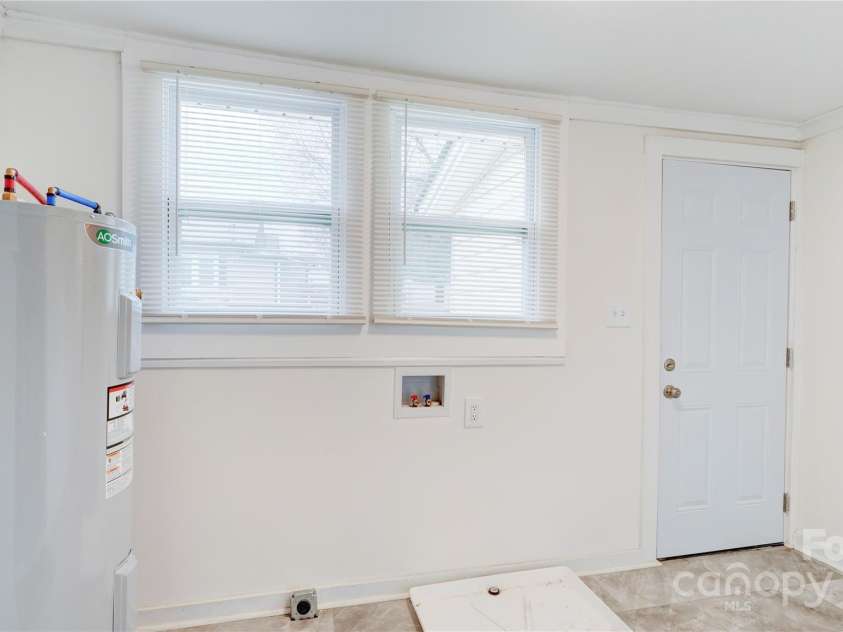 1003 Cannon Boulevard, Kannapolis, NC 28083.  MLS# CAR4326780, YatesRealty ID 2500. 