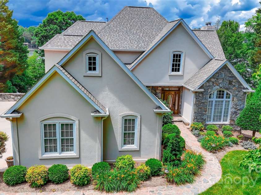 1563 Calls Lodge Court, Morganton, NC 28655.  MLS# CAR3930007, YatesRealty ID 2500. 