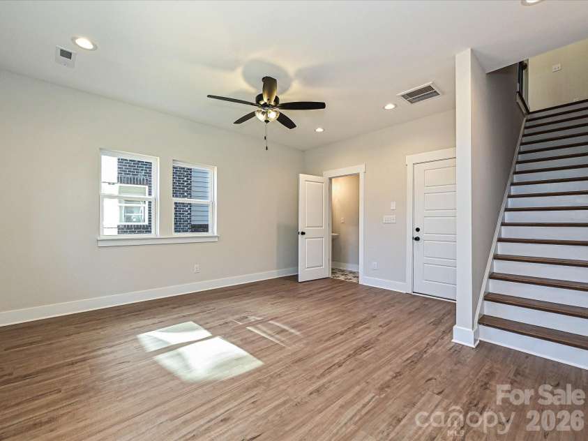 920 Callahan Street, Charlotte, NC 28206.  MLS# CAR4208866, YatesRealty ID 2500. 1st Floor Flex Room