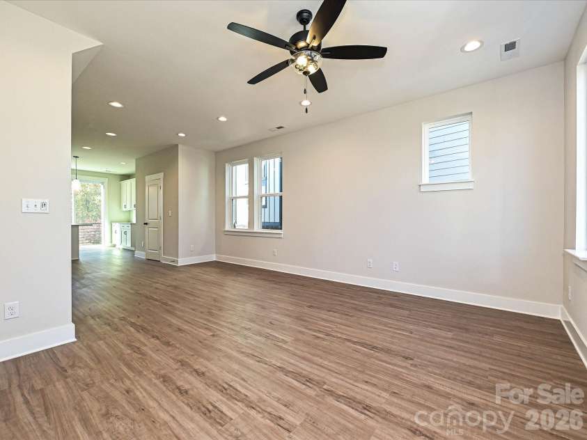 920 Callahan Street, Charlotte, NC 28206.  MLS# CAR4208866, YatesRealty ID 2500. Living/Dining/Kitchen
