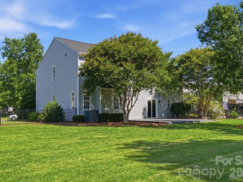 1411 Kronas Circle, Waxhaw, NC 28173.  MLS# CAR4383292, YatesRealty ID 25001. 