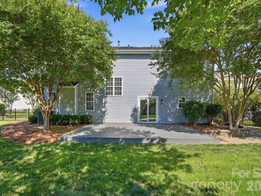 1411 Kronas Circle, Waxhaw, NC 28173.  MLS# CAR4383292, YatesRealty ID 25001. 