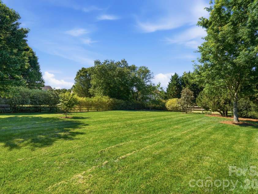 1411 Kronas Circle, Waxhaw, NC 28173.  MLS# CAR4383292, YatesRealty ID 25001. 