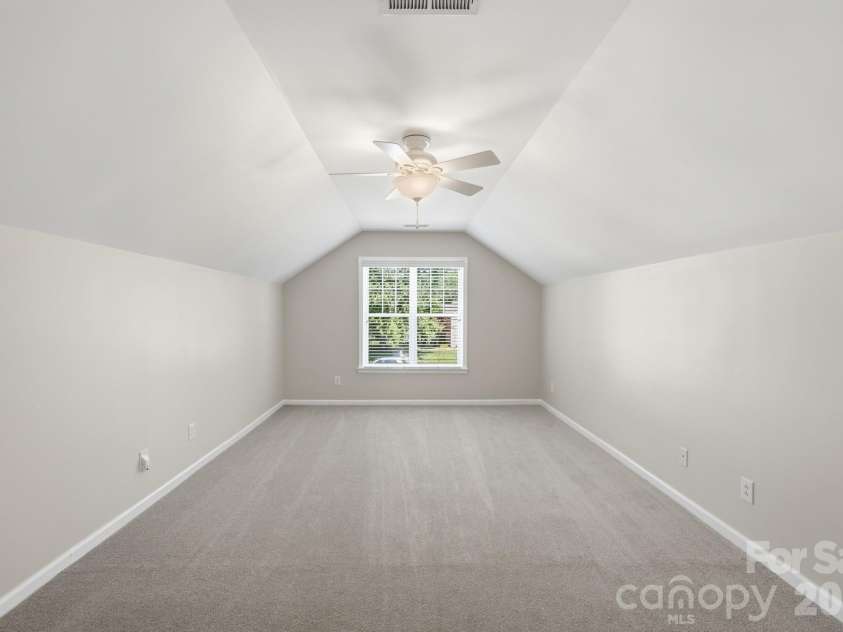 1411 Kronas Circle, Waxhaw, NC 28173.  MLS# CAR4383292, YatesRealty ID 25001. Awesome Bonus Room!