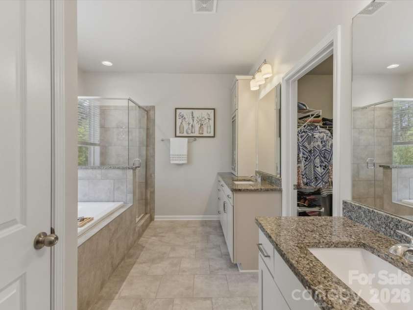 8924 Boling Green Drive, Charlotte, NC 28277.  MLS# CAR4365120, YatesRealty ID 25003. 