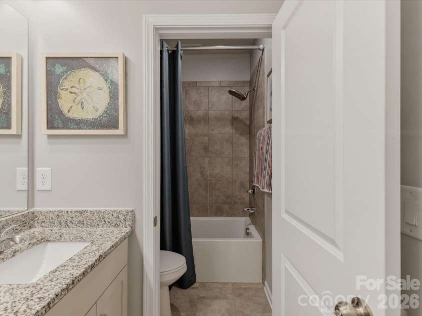 8924 Boling Green Drive, Charlotte, NC 28277.  MLS# CAR4365120, YatesRealty ID 25003. 